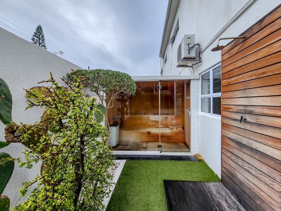 3 Bedroom Property for Sale in Camps Bay Western Cape